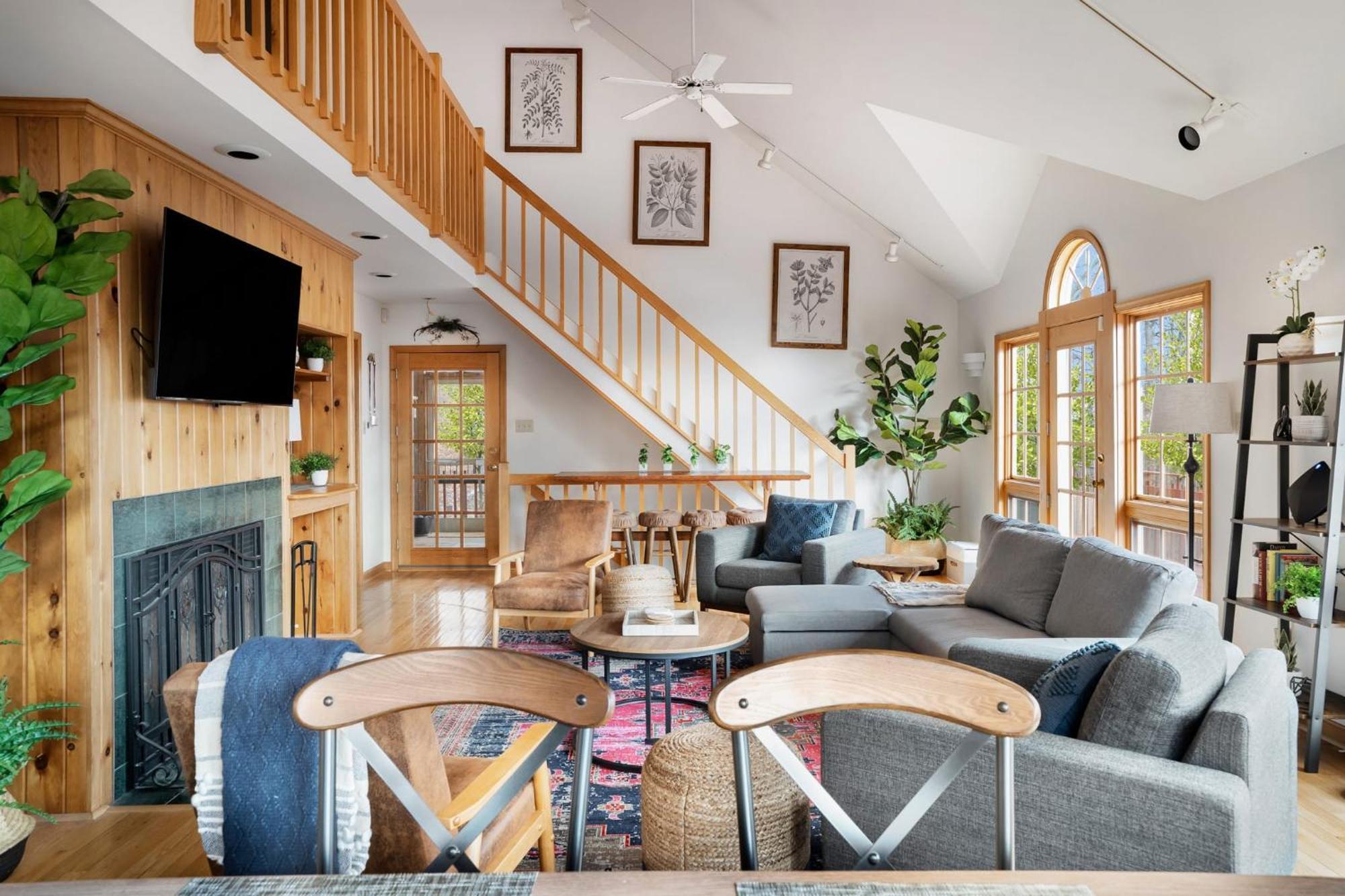 Modern Retreat W Hot Tub, Deck & Resort Amenities Berkeley Springs Eksteriør billede